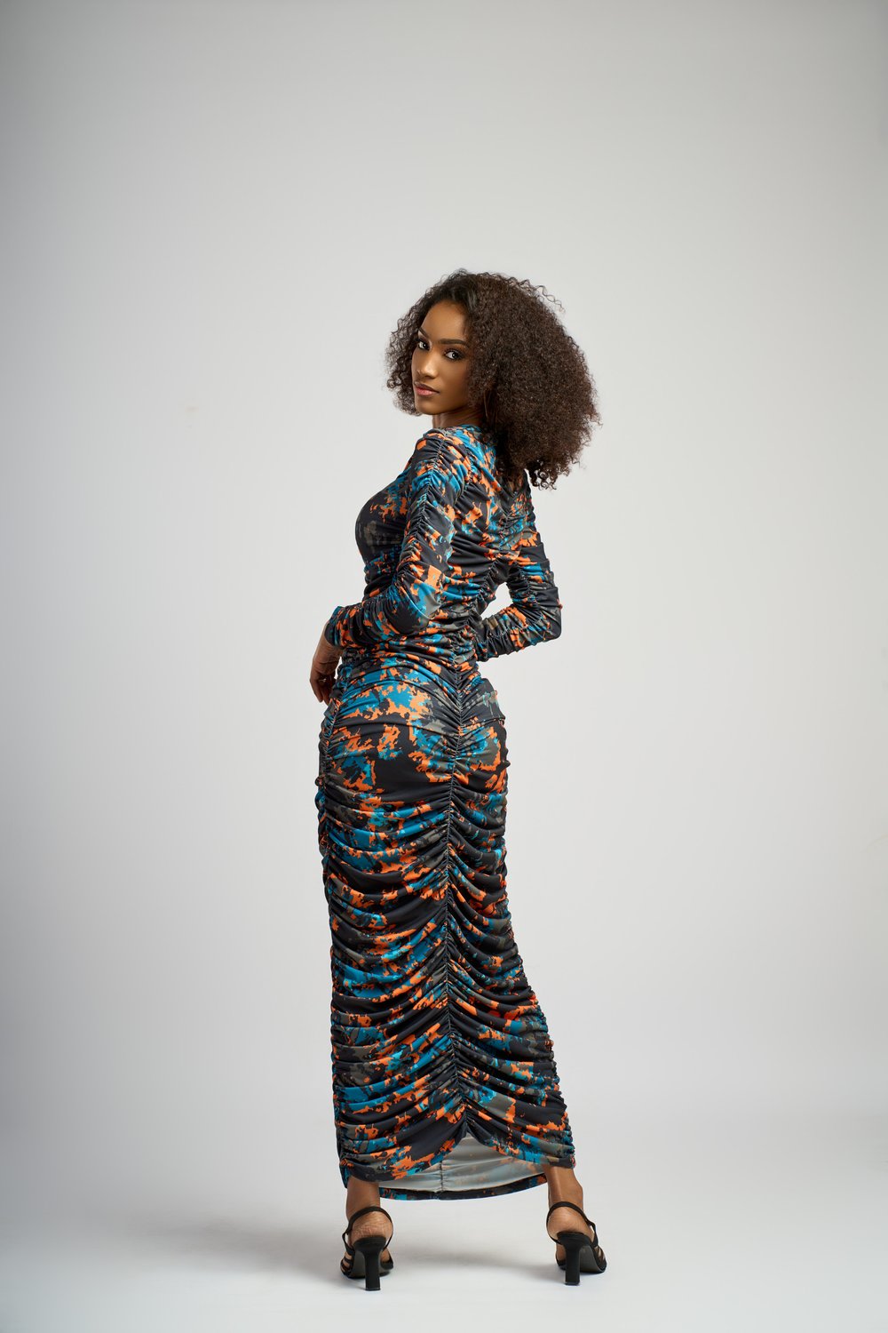 Robe Aisha orange noir